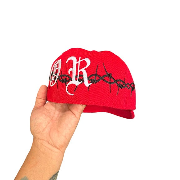 Designer Embroidered Fitted Cap LIQUOR Brand Barbwire Mens 7 1/4 - Picture 4 of 6